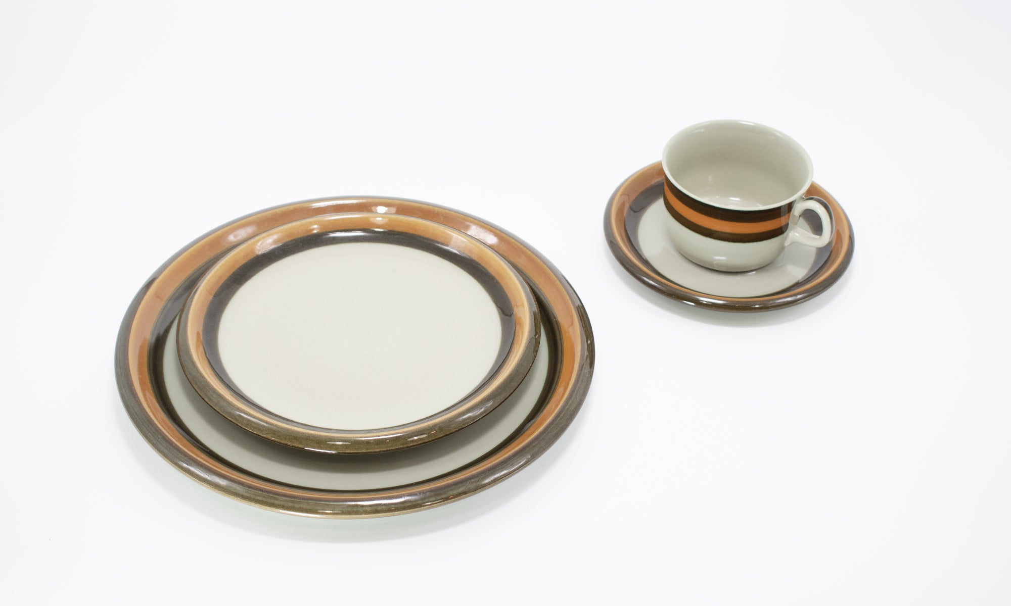 annika cup & saucer