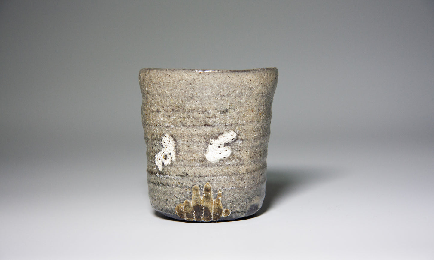 coral and shellfish mug